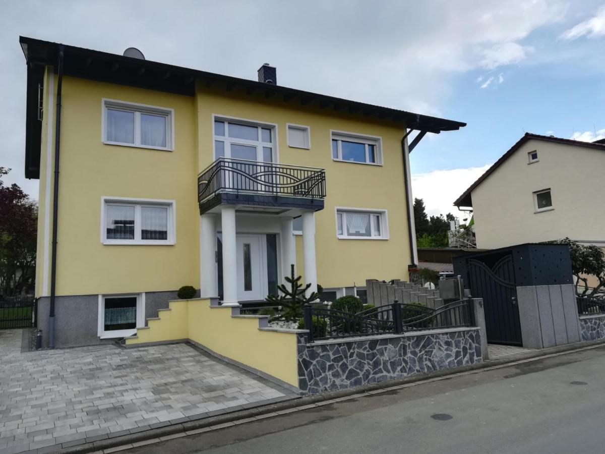 Taunusrast-Usi Apartment Usingen Exterior photo